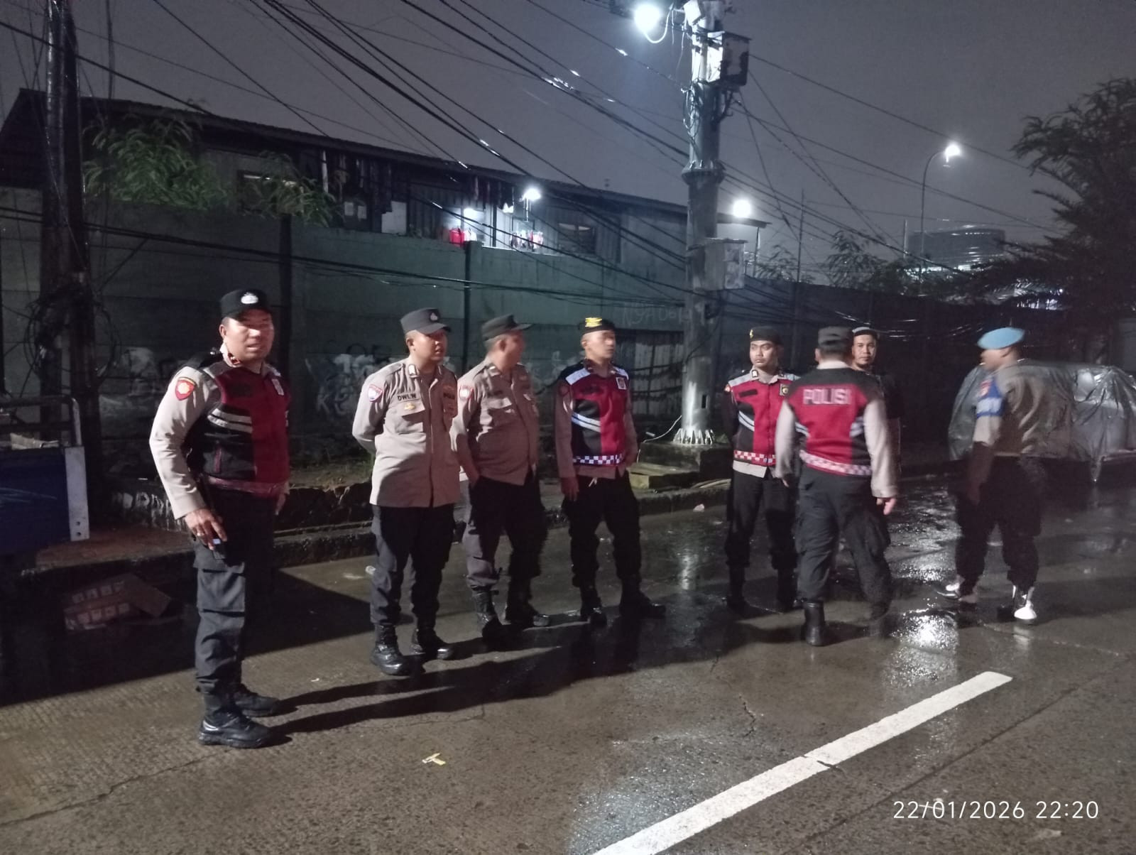 Jaga Jakarta, Polisi Gelar KRYD Humanis dan Tegas Cegah Tawuran di Penjaringan