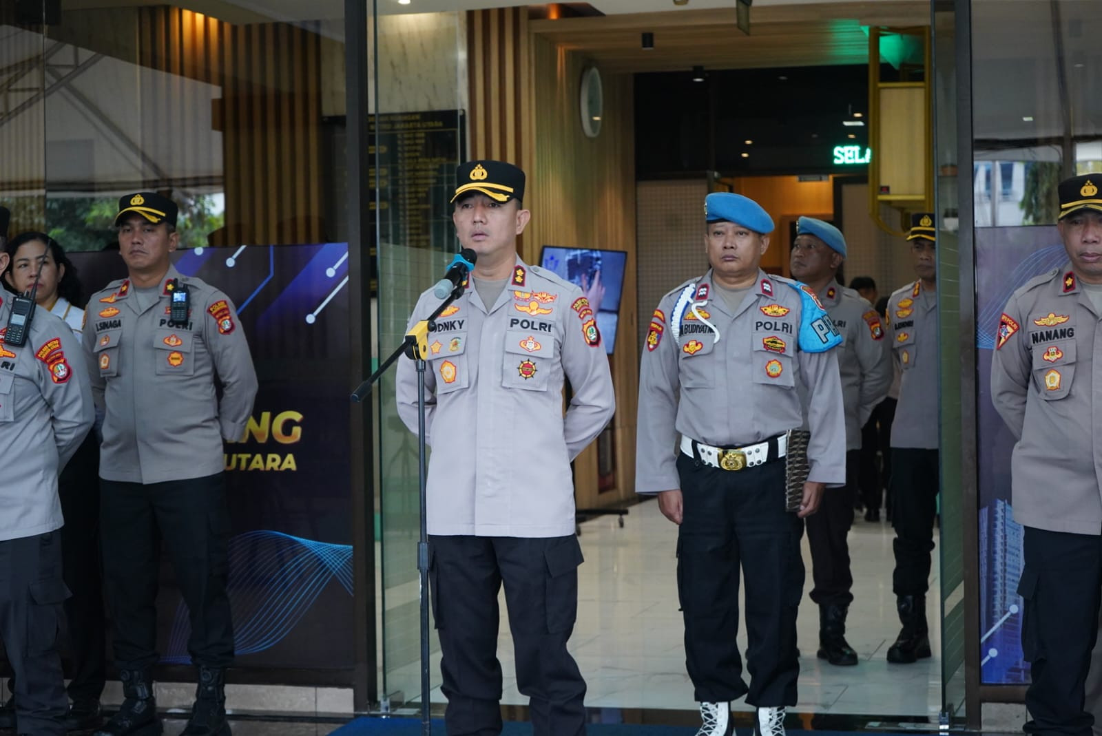 Bangun Kepercayaan Publik, Polisi Jakarta Utara Jalani Tes Urine Pemeriksaan Narkoba