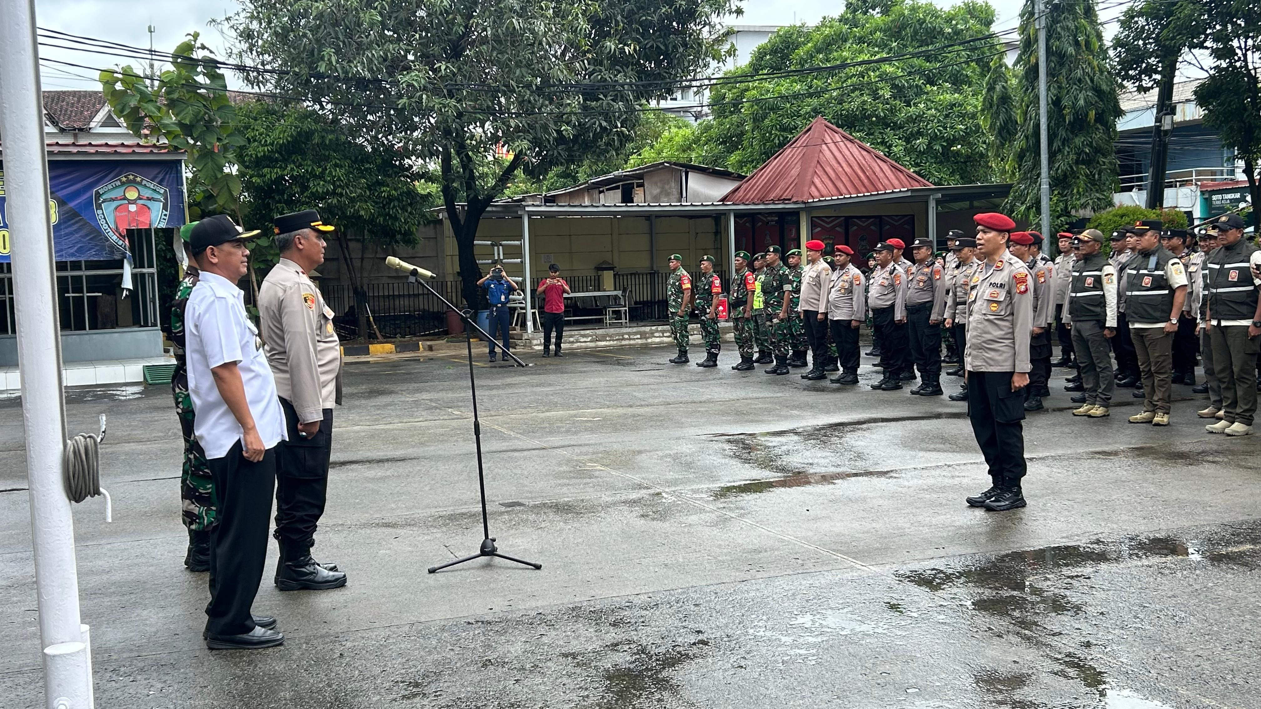Polsek Koja Gelar Apel Gabungan Tiga Pilar, Siapkan Pengamanan Malam Tahun Baru 2026 dalam Program Jaga Jakarta+