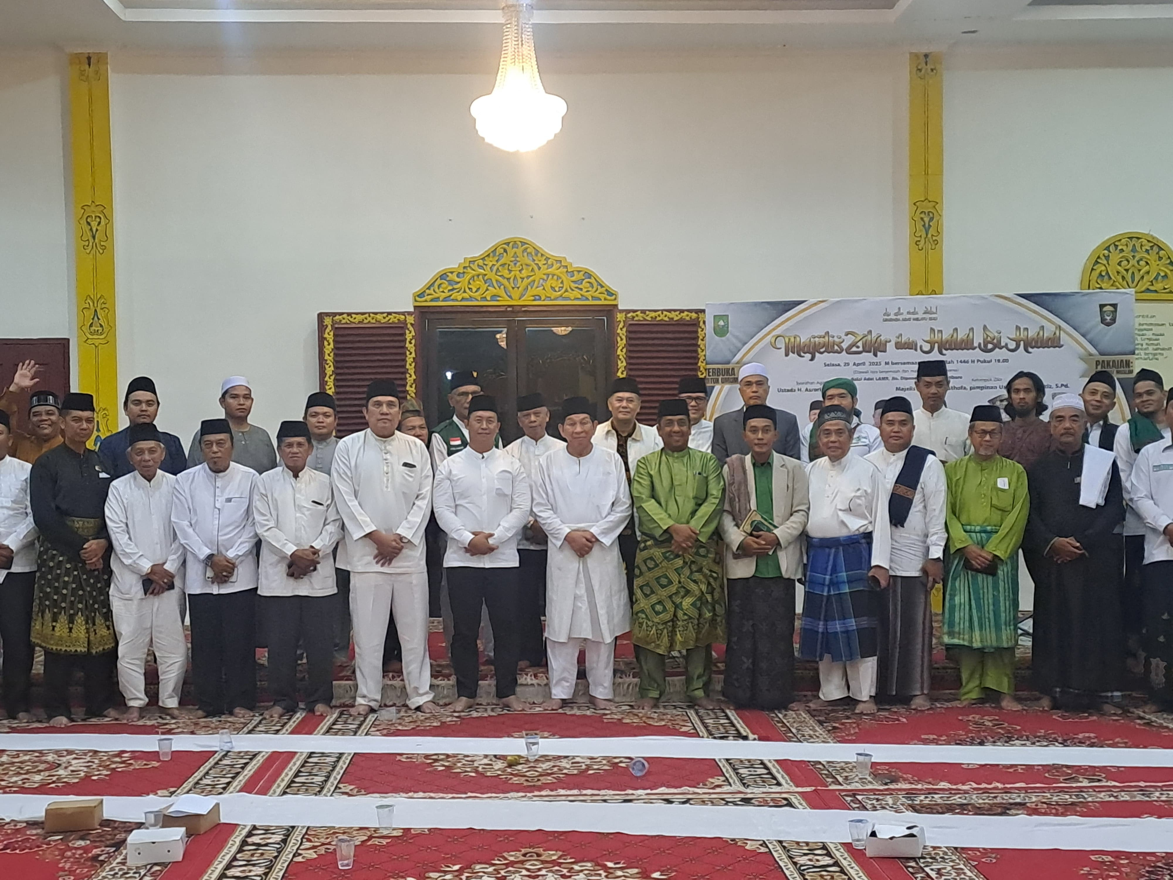 Wujudkan Silaturahmi dan Kebersamaan, Danlanal Dumai Hadiri Halal Bihalal dan Majelis Dzikir Lembaga Adat Melayu Riau