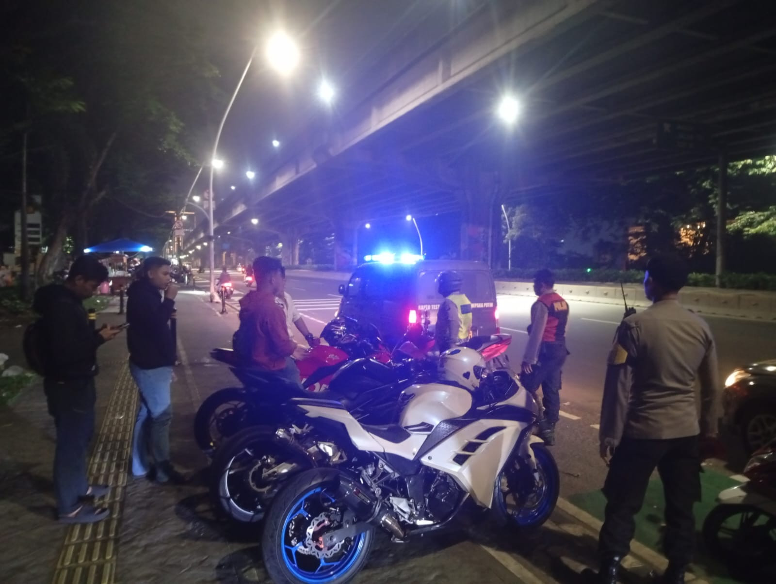 Respons Cepat Laporan Warga, Patroli Polsek Cempaka Putih Cegah Potensi Balap Liar di Kawasan Rawasari