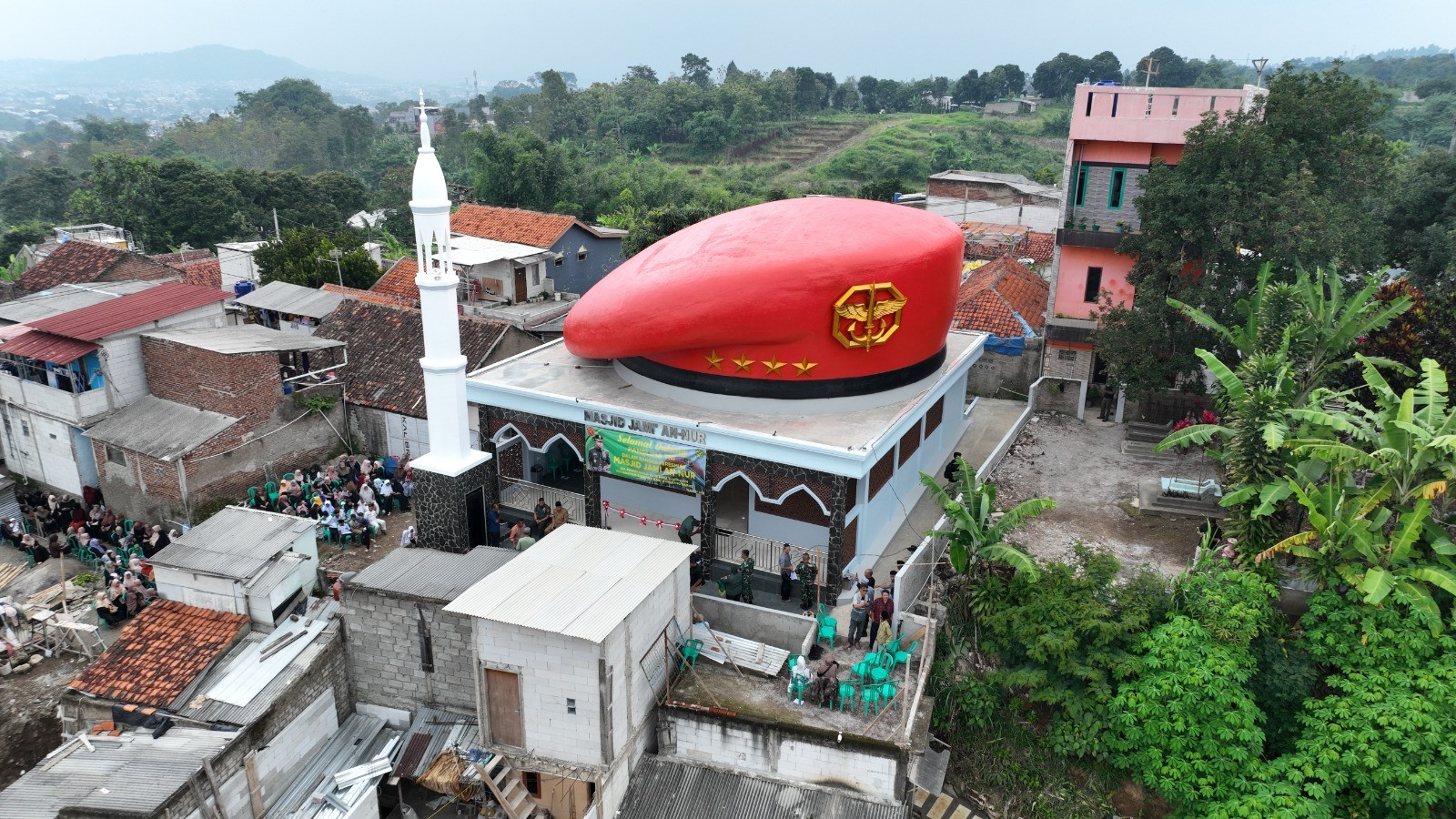 Panglima TNI Resmikan Masjid Kubah Baret Merah di Bandung Barat