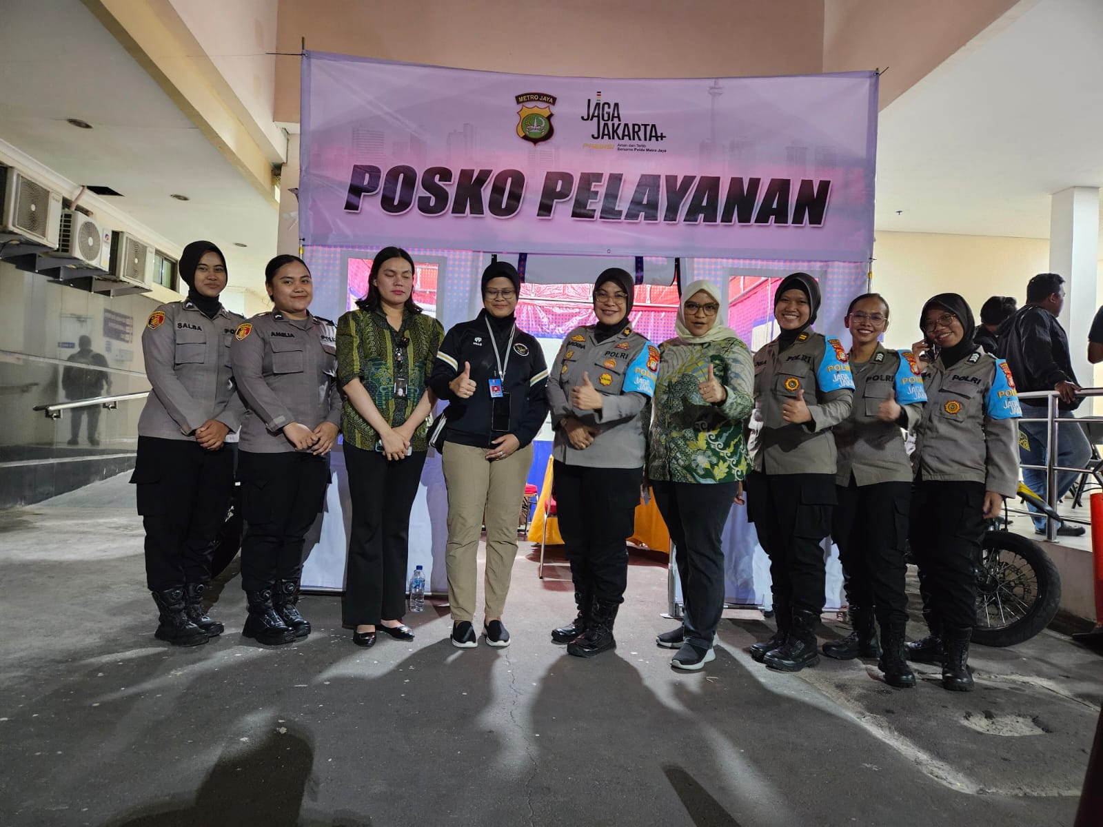 Aksi Empati "POLWAN JAGA JAKARTA" Polres Metro Jakarta Pusat Usai Ledakan di SMAN 72 Kelapa Gading