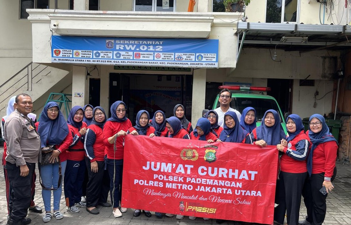 Polsek Pademangan Gelar “Jumat Curhat” Dengar Aspirasi Warga RW 012