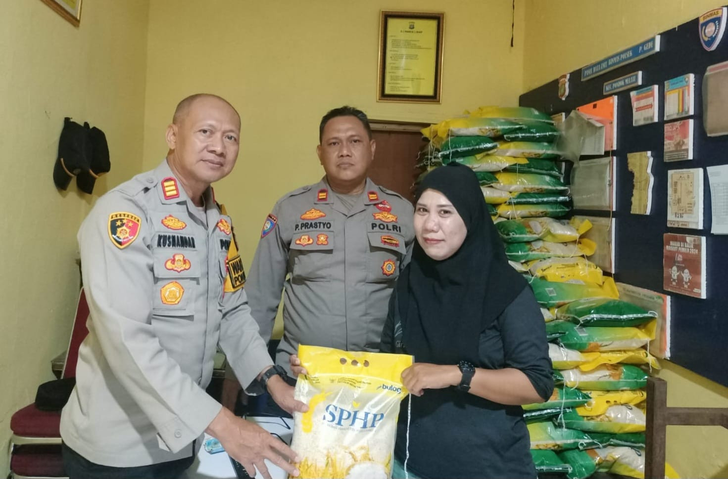 Gerakan Pangan Murah Polri Ringankan Beban Warga di Pondok Gede