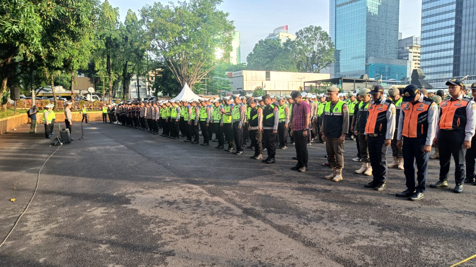 Polda Metro Jaya Gelar Apel Pagi Zebra Jaya 2025, Kedepankan pendekatan edukatif kepada masyarkat