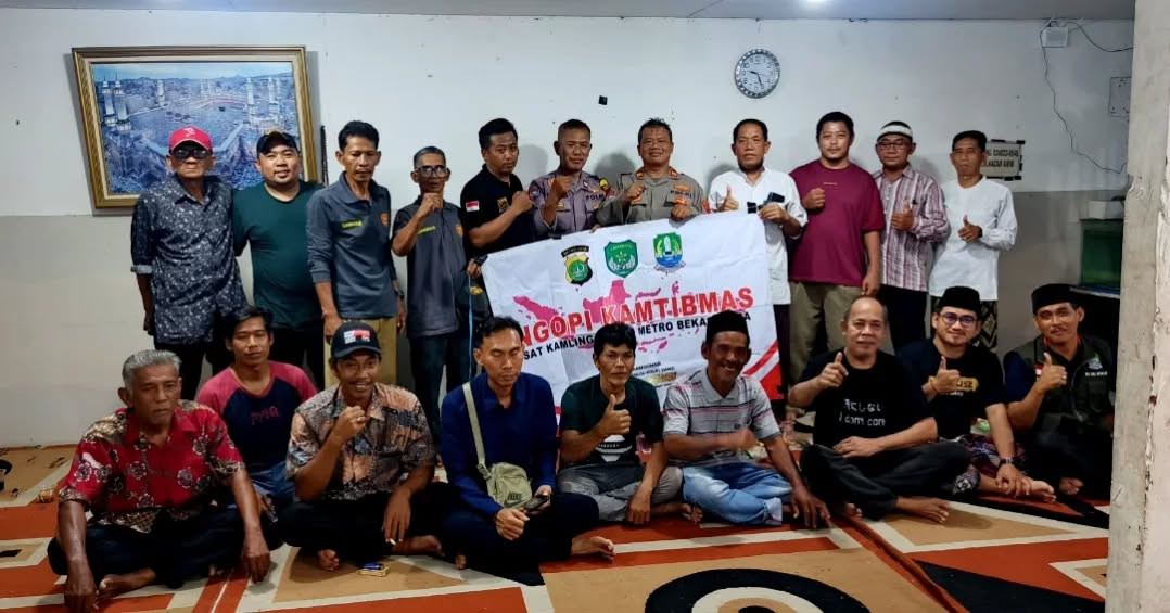 Lewat Ngopi Kamtibmas, Polsek Bekasi Selatan Bangun Kebersamaan Jaga Kondusifitas