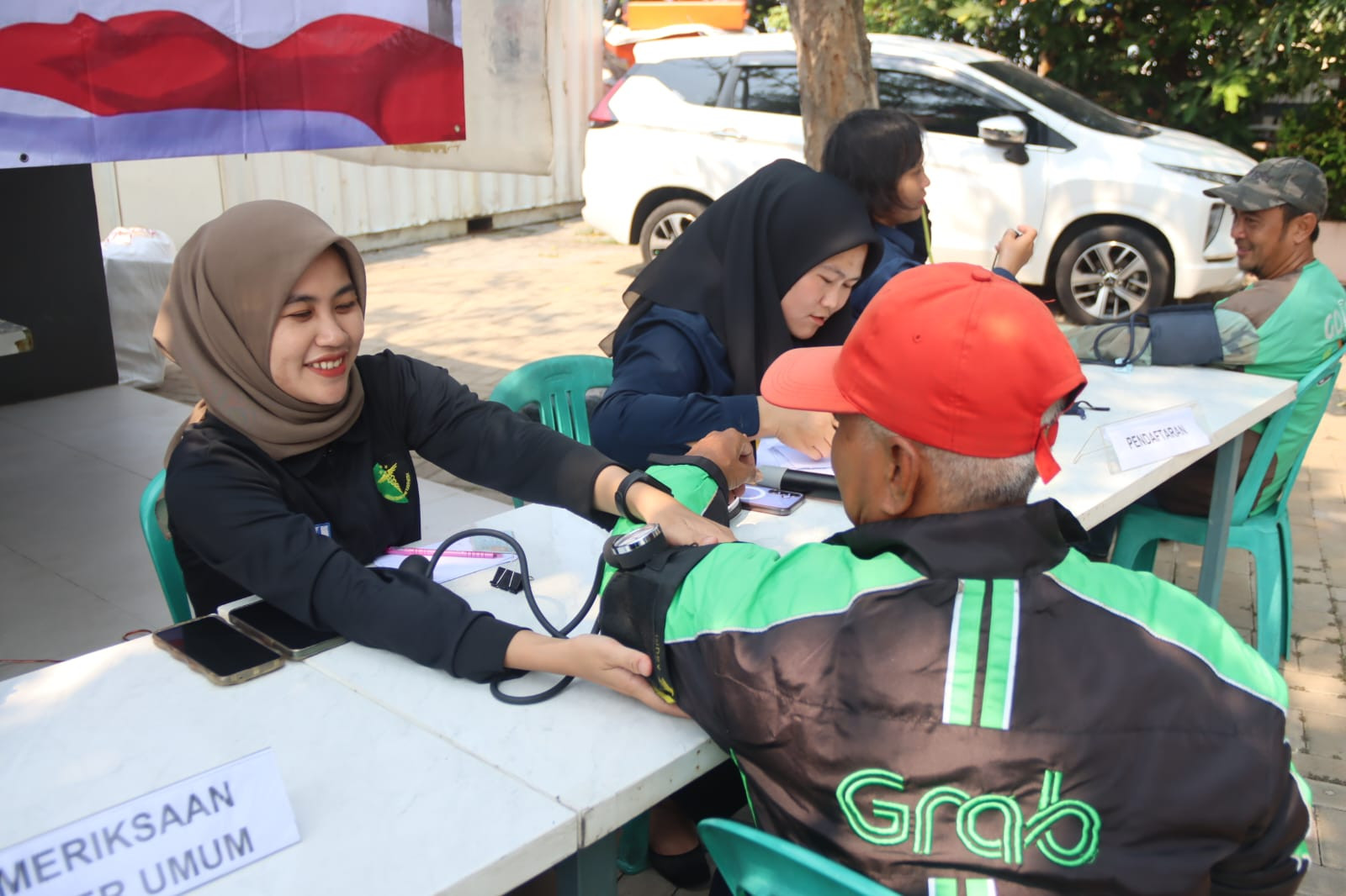 Polres Kepulauan Seribu Gelar Pemeriksaan Kesehatan bagi Pengemudi Ojek Online