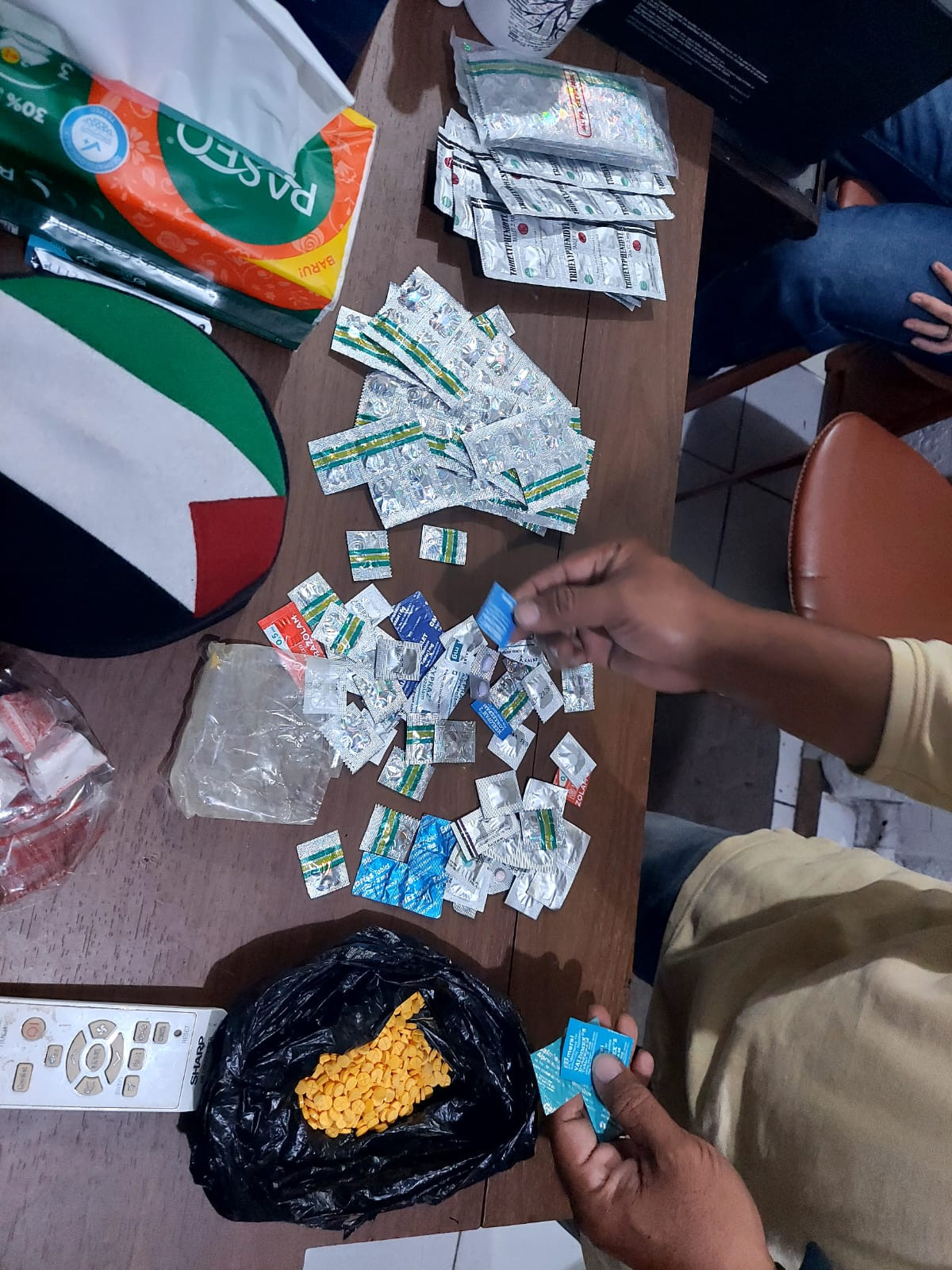 Respons Cepat Layanan 110, Polisi Amankan Pelaku Penjual Obat Terlarang Berkedok Toko Ikan Hias