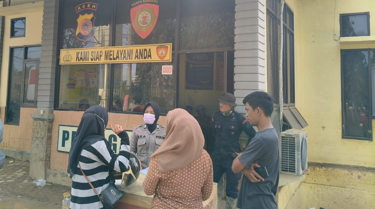 Polres Aceh Tamiang Tetap Layani Masyarakat Meski Mako Berlumpur Akibat Banjir