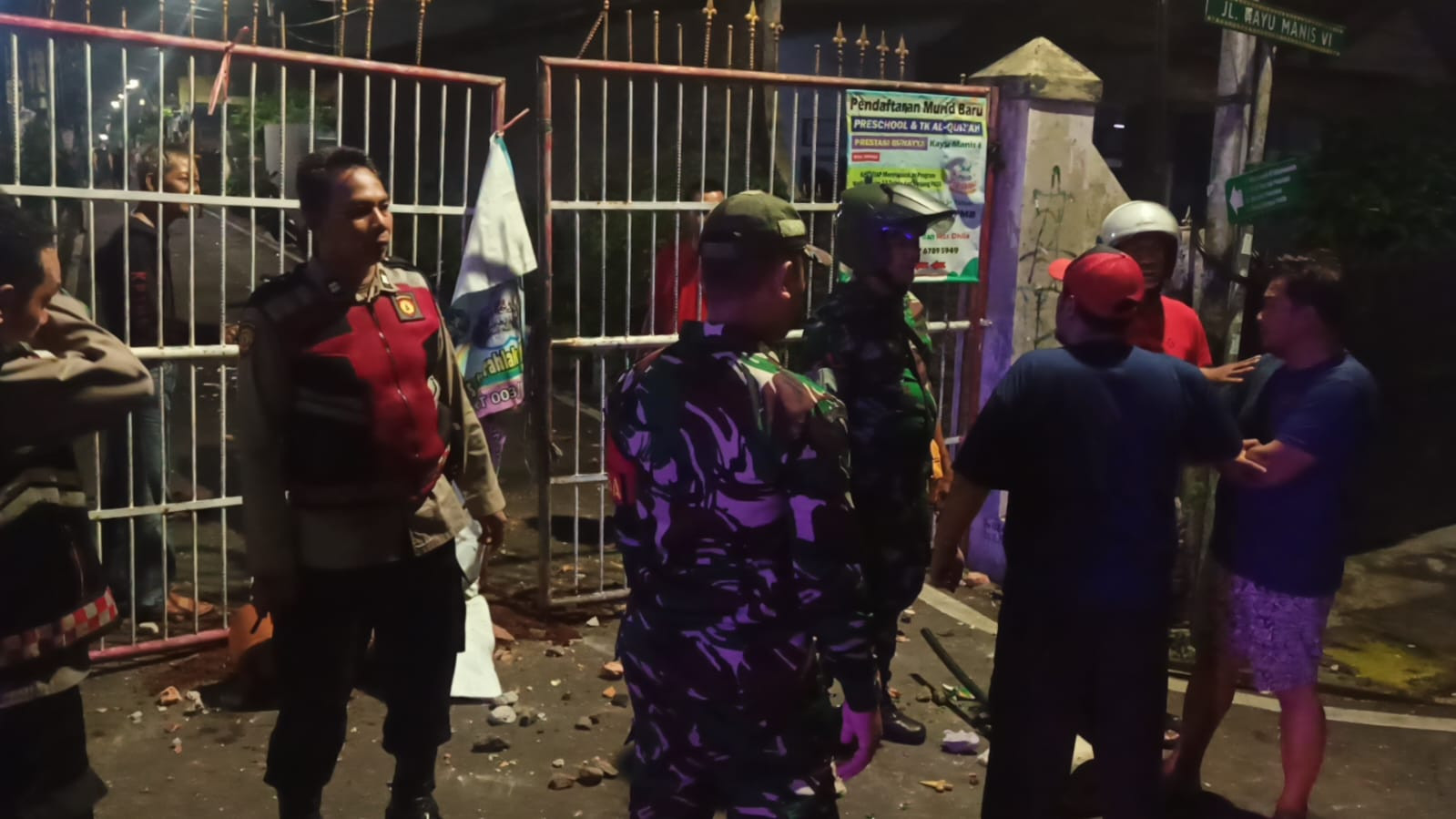 Polisi Respons Cepat Keributan Warga Kayu Manis dan Palmeriam, Imbau Selesaikan Secara Kekeluargaan
