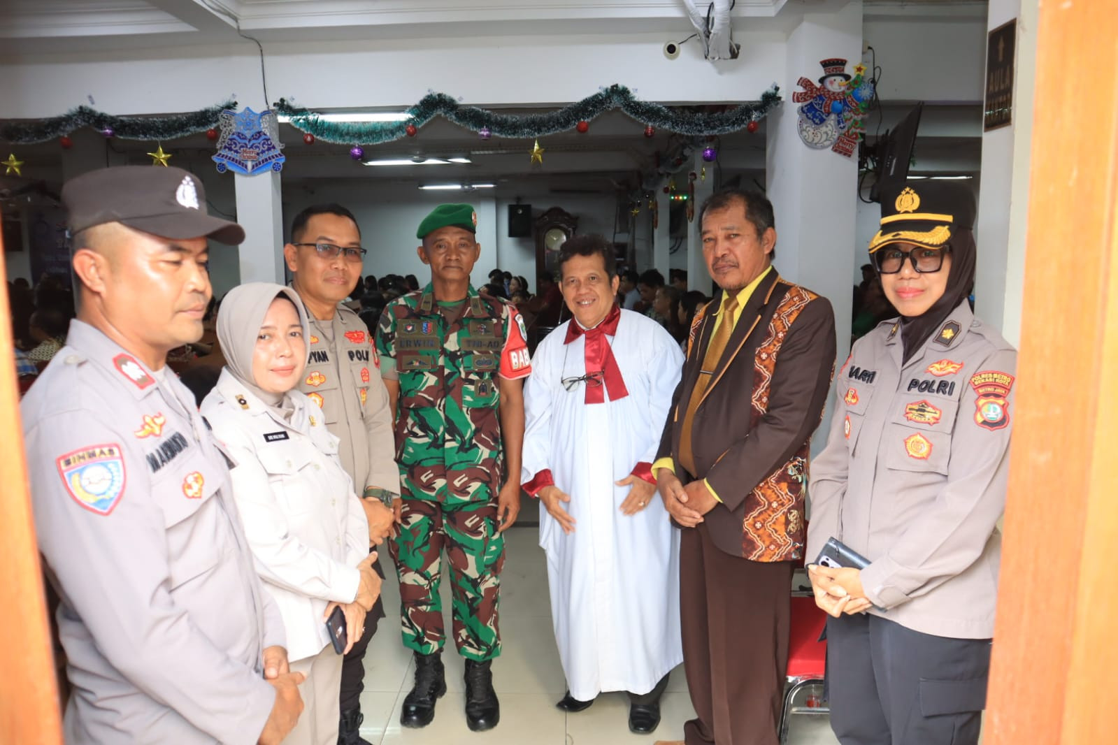 Jelang Perayaan Natal 2025, Polres Metro Bekasi Kota Tinjau Pelaksanaan Ibadah Minggu di Gereja Bekasi Utara