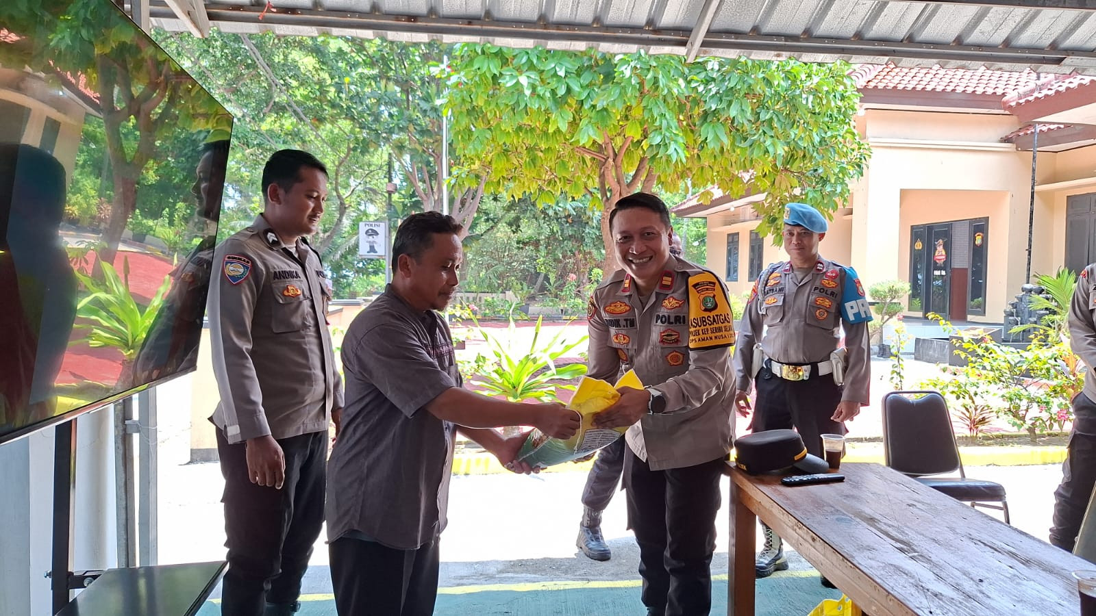 Polres Kepulauan Seribu Gelar Pangan Murah, Ringankan Beban Warga