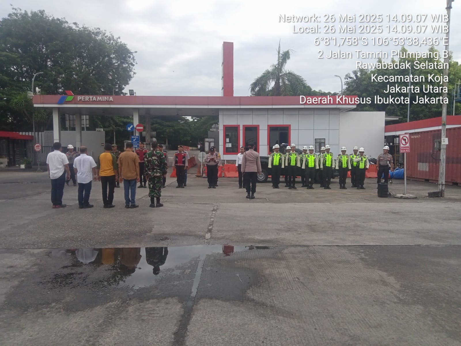 Pengamanan Aksi Damai Mahasiswa dan Pemuda di Kantor Pertamina Patra Niaga Berjalan Kondusif