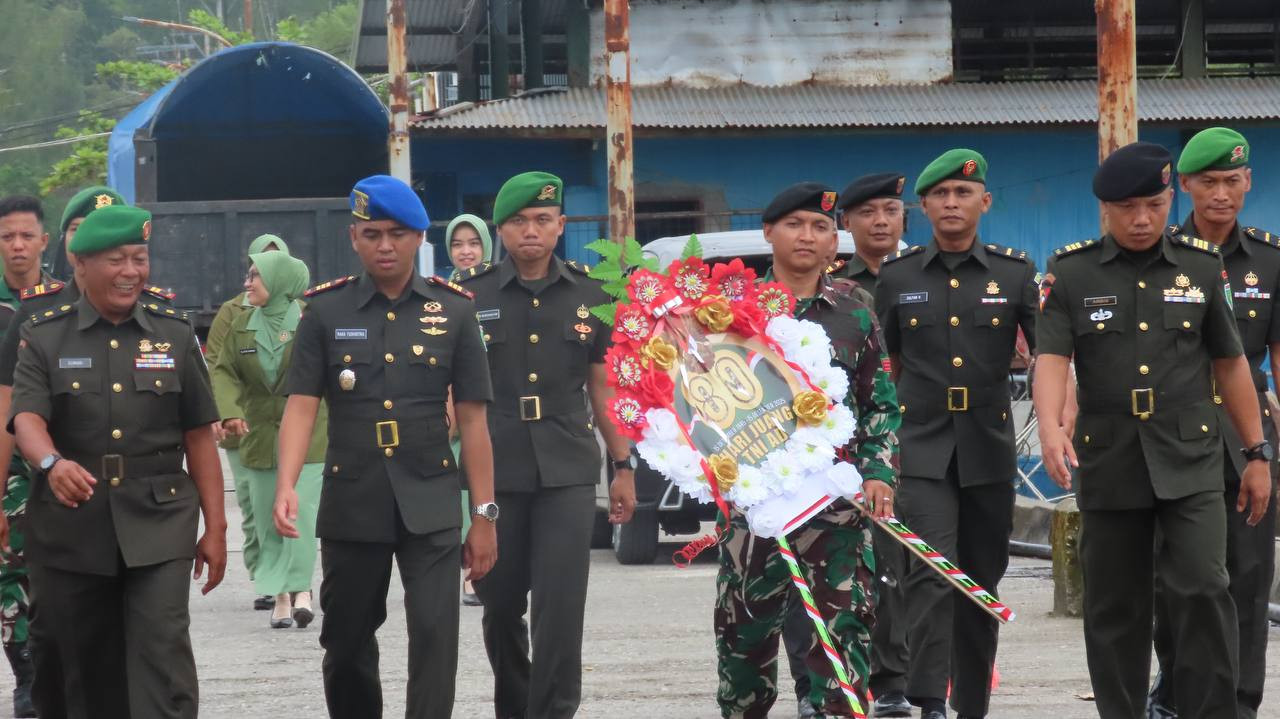 Beri Penghormatan Kepada Arwah Para Pahlawan, Kodim 1710/Mimika Bersama Satuan TNI AD di Timika Gelar Upacara Tabur Bunga Peringati Hari Juang TNI AD Ke-80 TA 2025