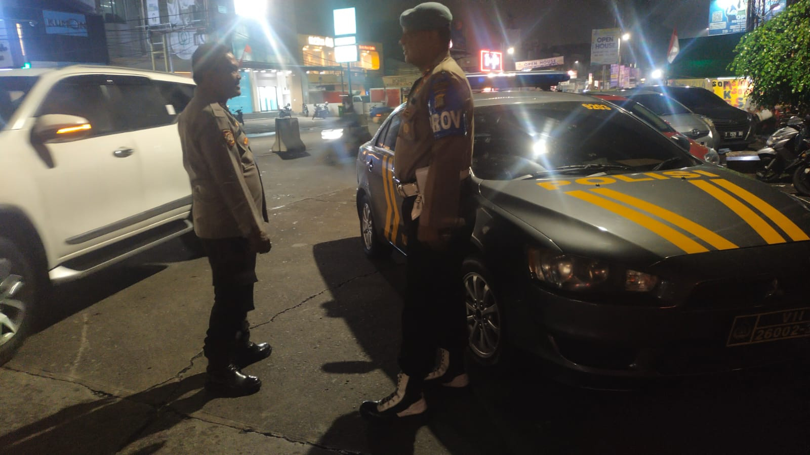 Polsek Bekasi Selatan Gelar Patroli Preventif, Antisipasi Gangguan Kamtibmas di Malam Hari