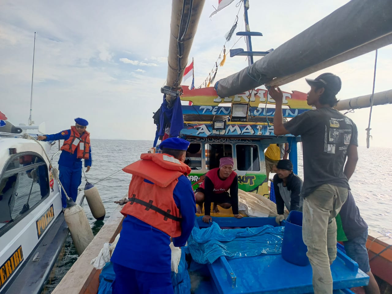 Satpolairud Polres Kepulauan Seribu Gelar Patroli Dialogis Laut, Antisipasi Kejahatan dan Cuaca Buruk