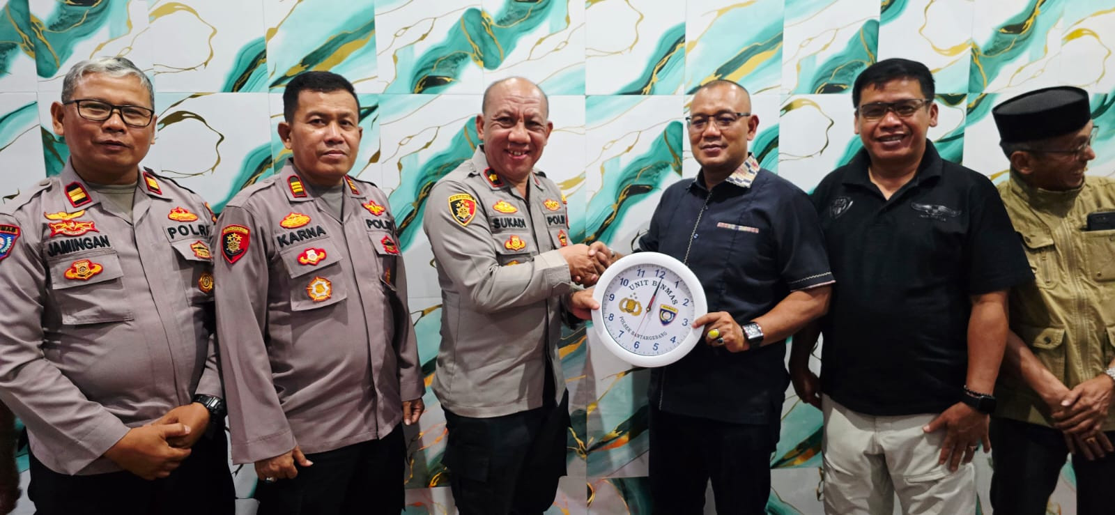Polsek Bantargebang Gelar " Ngopi Kamtibmas " Bersama Warga Bantargebang Kota Bekasi