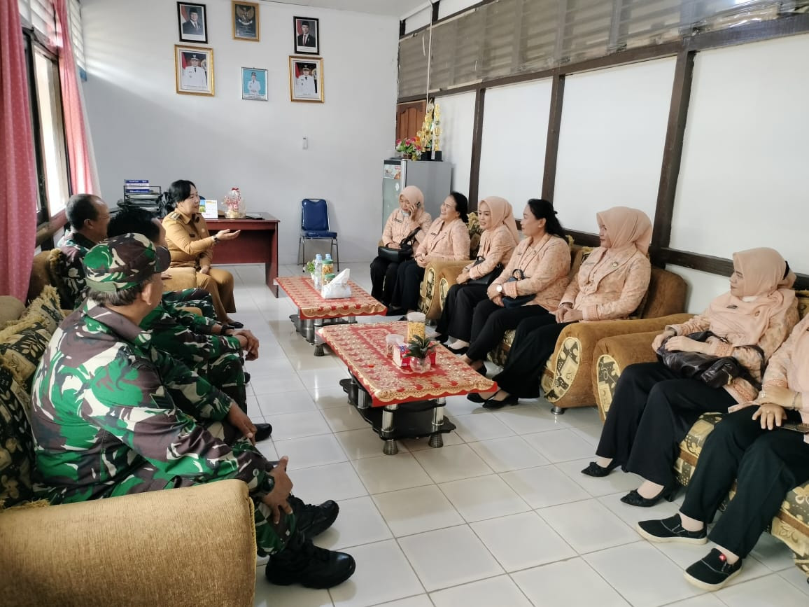 TNI intensifkan Penyuluhan Pencegahan Karhutla di Kabupaten Melawi Kalbar
