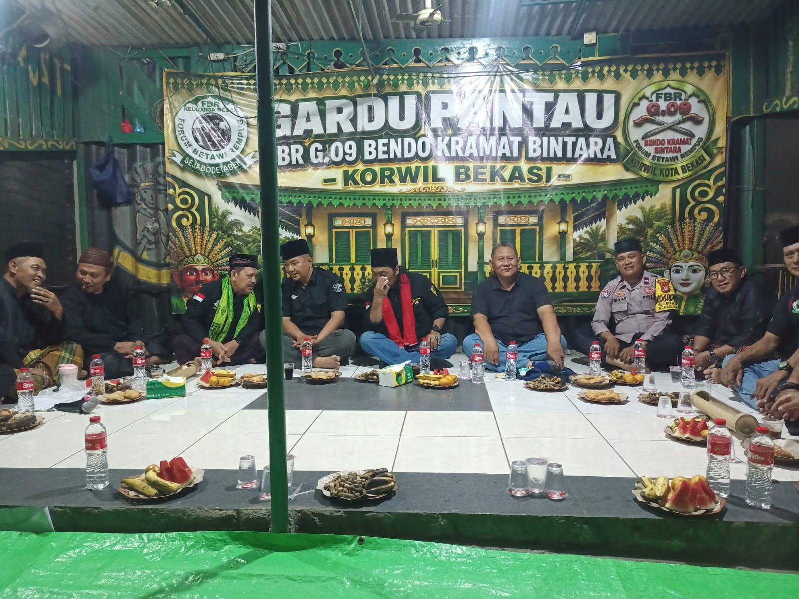 Polisi Bersama Masyarakat, Bhabinkamtibmas Bintara Hadiri Peringatan Maulid Nabi Muhammad SAW di Gardu 09 FBR