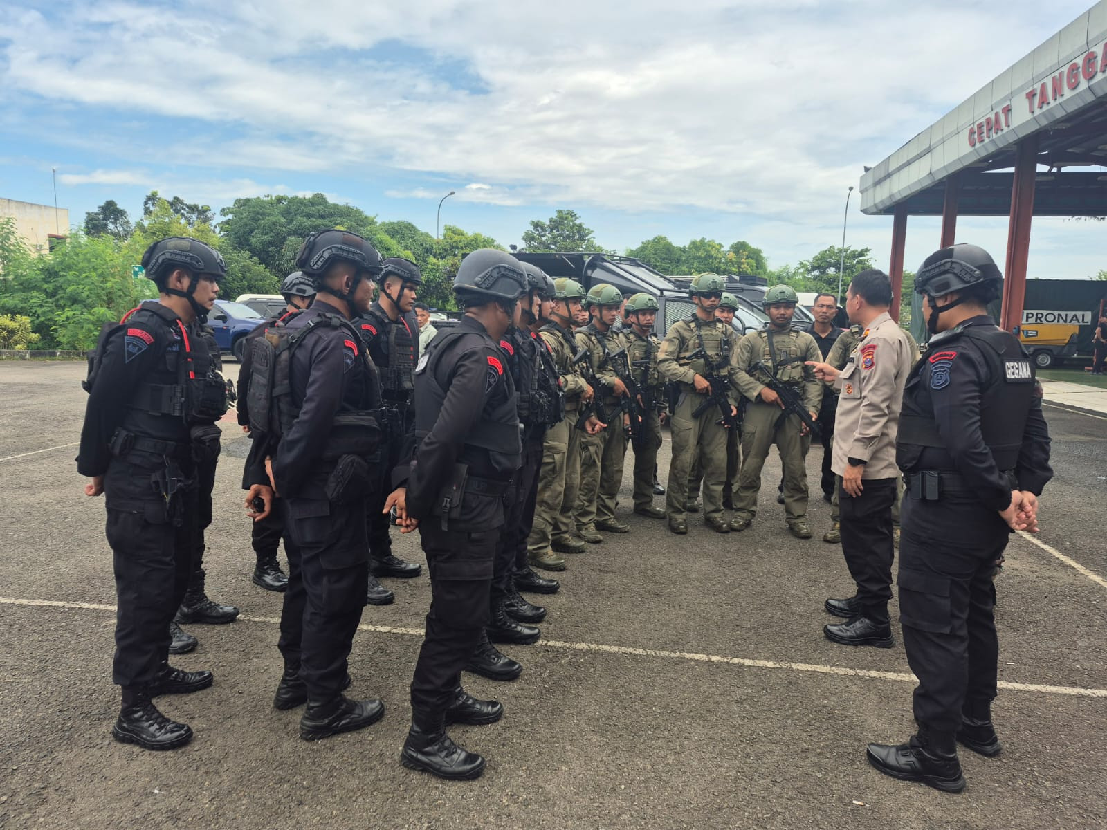TNI Bantu Evakuasi dan Dukung Penanganan Ancaman Bom di Pesawat Saudi Airlines SV5276