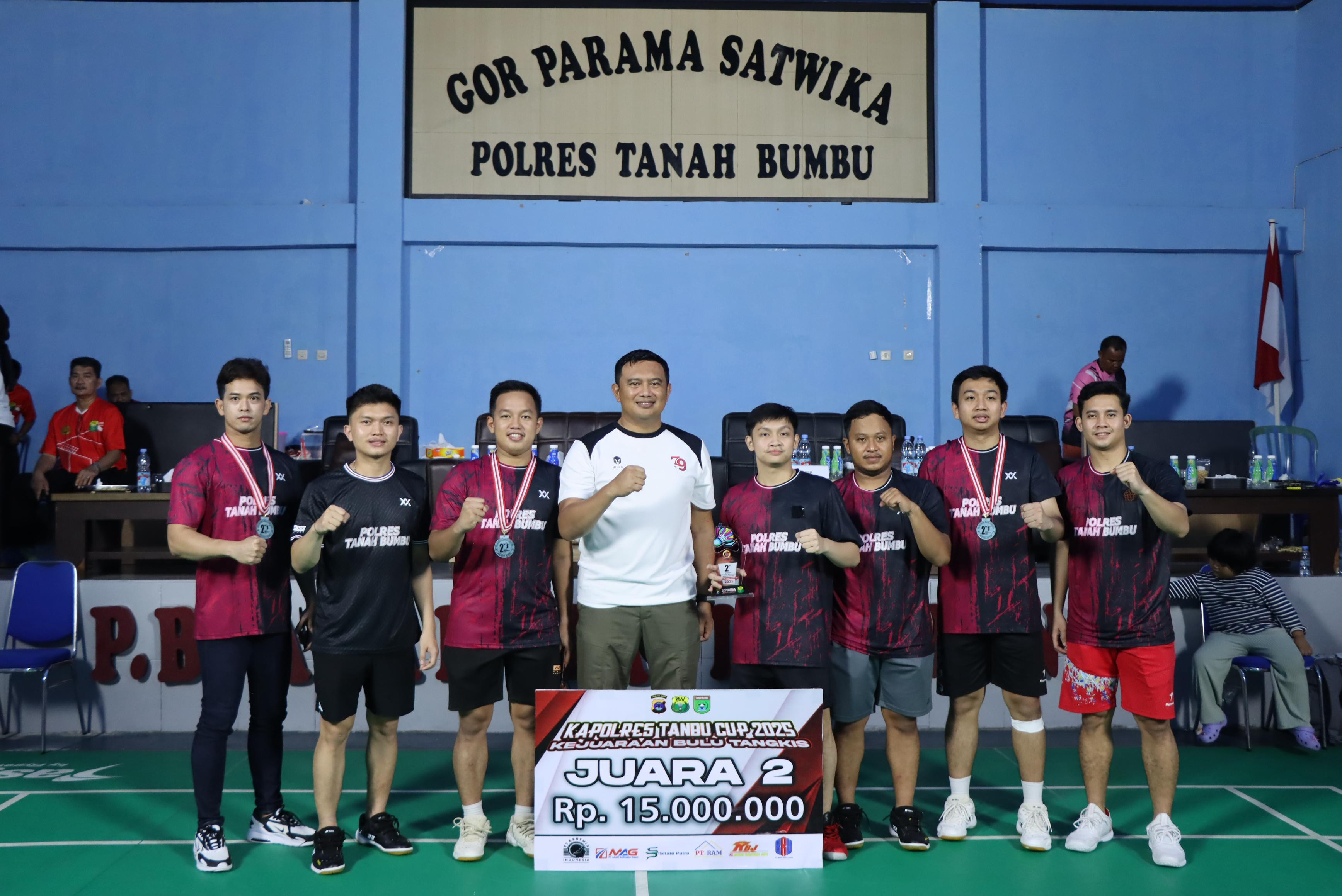Kapolres Tanah Bumbu Buka Kejuaraan Bulu Tangkis “Kapolres Tanah Bumbu Cup 2025” di GOR Parama Satwika
