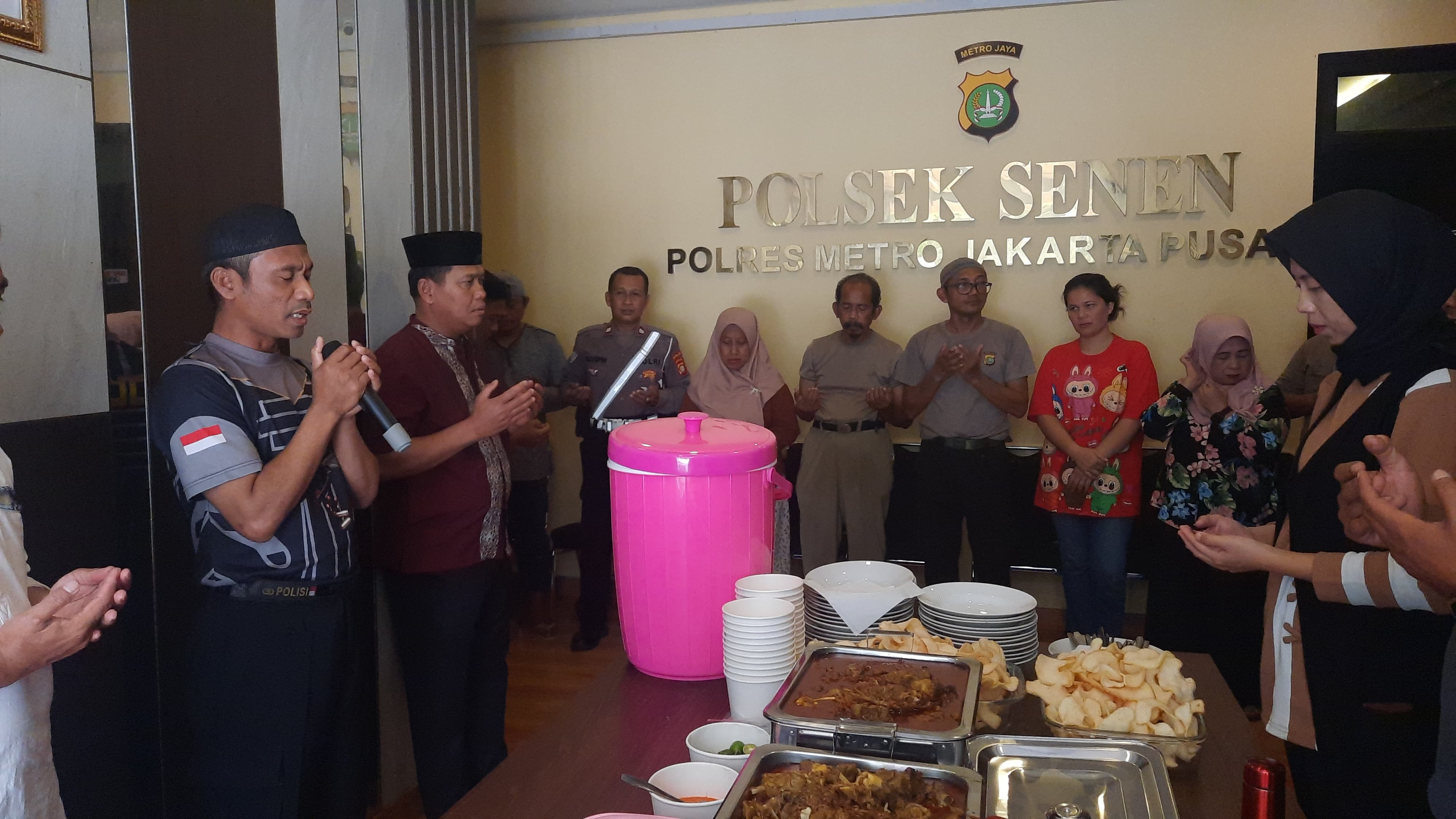 Halal Bihalal Iduladha, Polsek Senen Pererat Silaturahmi dan Semangat Kekeluargaan