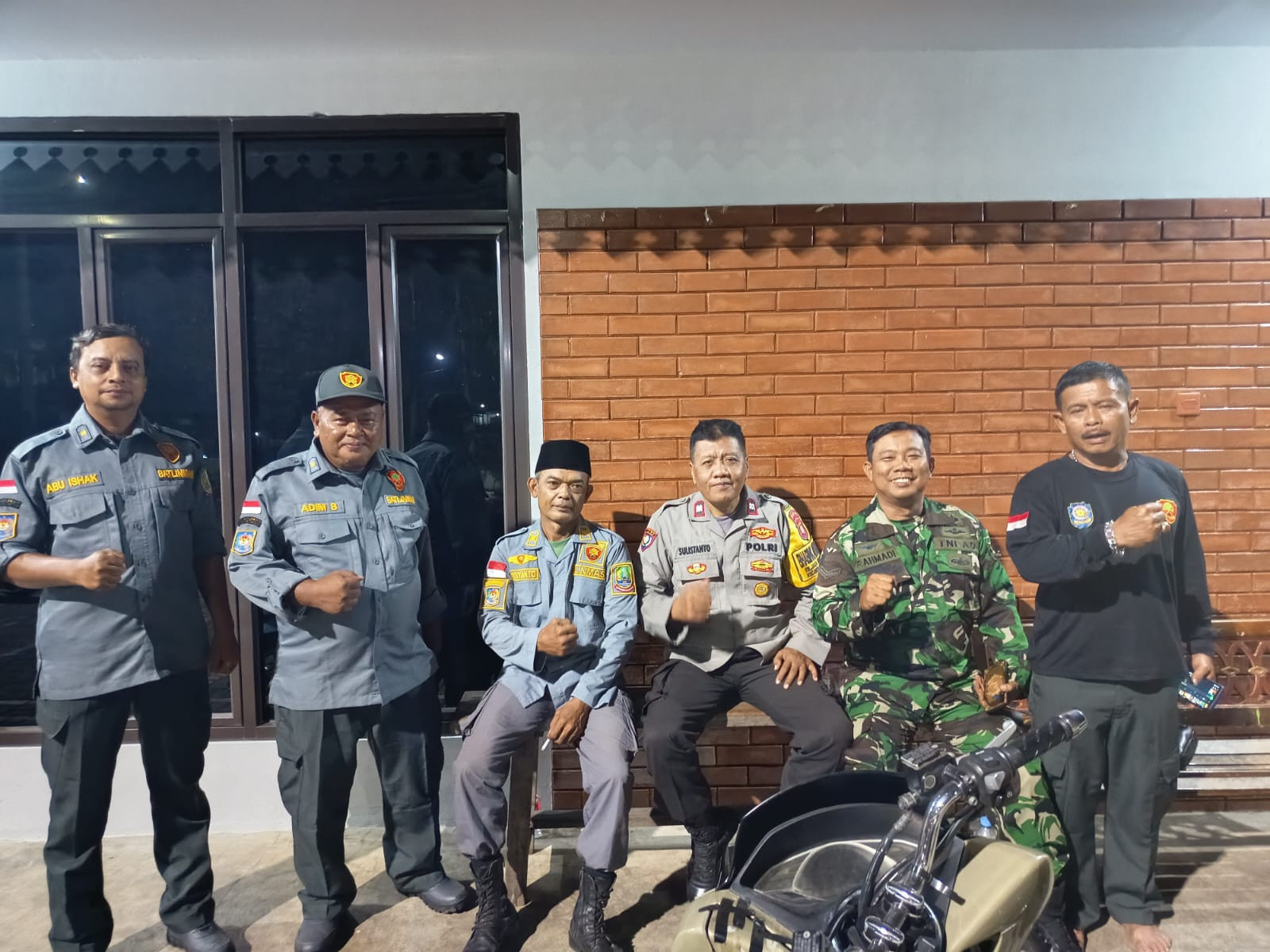 Sinergi Tiga Pilar, Polsek Bekasi Barat Tingkatkan Patroli Malam di Jakasampurna