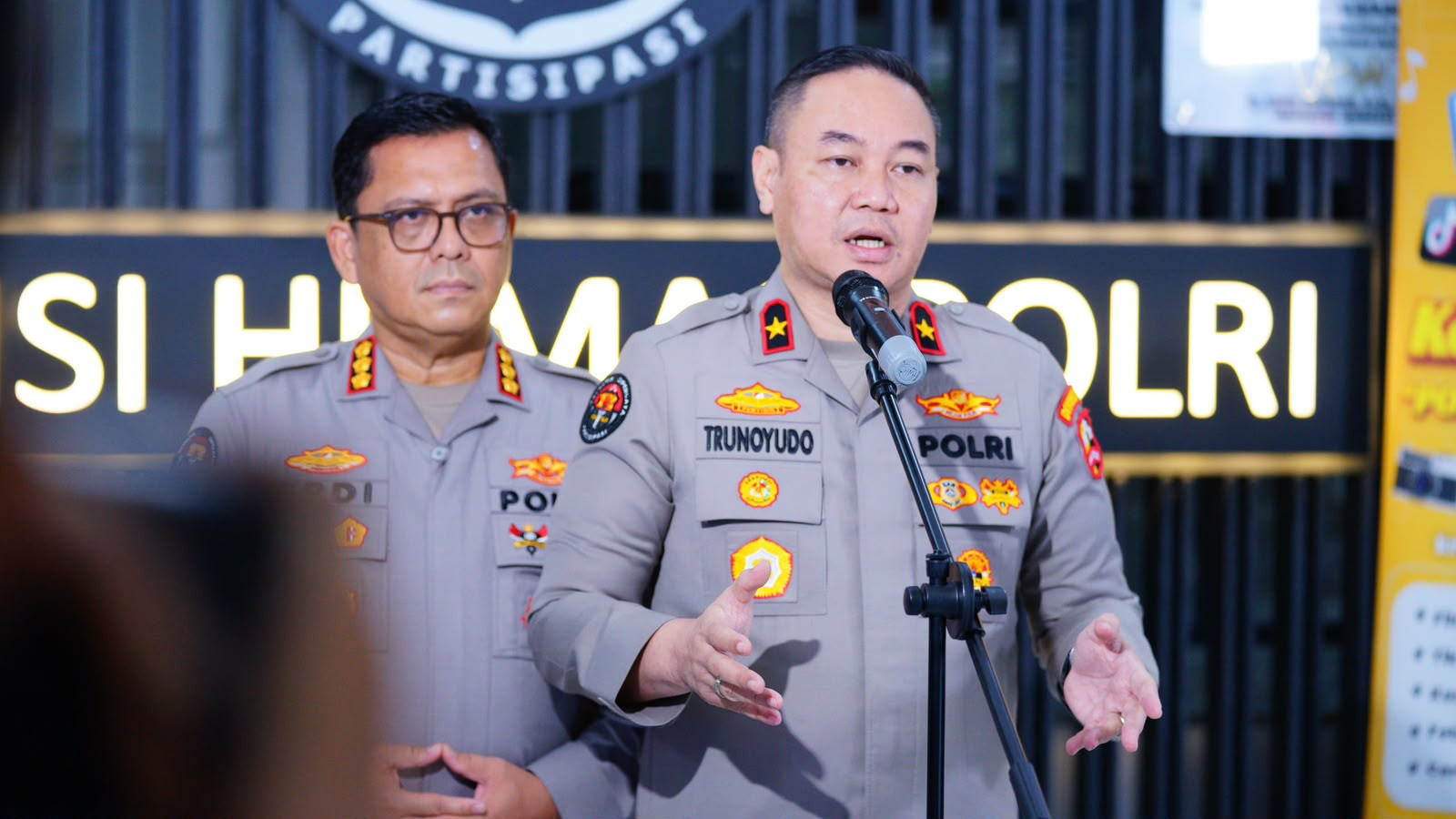 Polri Bergerak Cepat Tangani Dampak Galodo di Kabupaten Solok, Buka Akses hingga Lakukan Trauma Healing