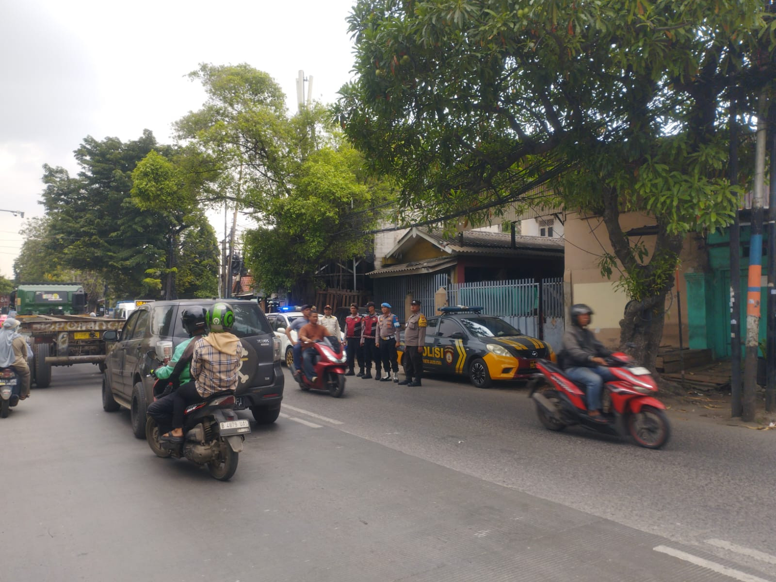 Polsek Cilincing Amankan 4 Preman Parkir Liar dalam Operasi Berantas Jaya 2025