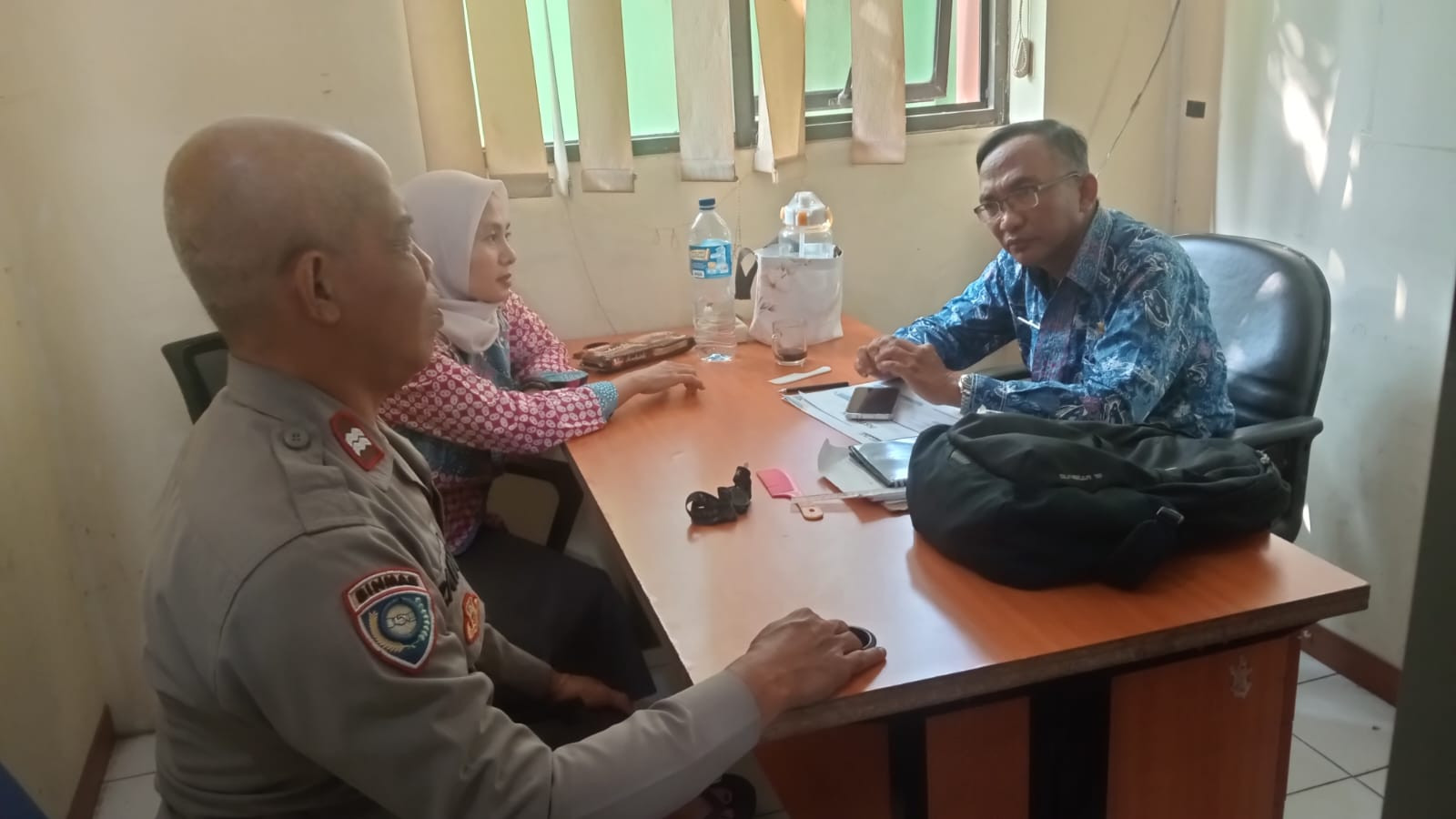 Polsek Bantargebang dan Kelurahan Door to Door System Bahas Kamtibmas