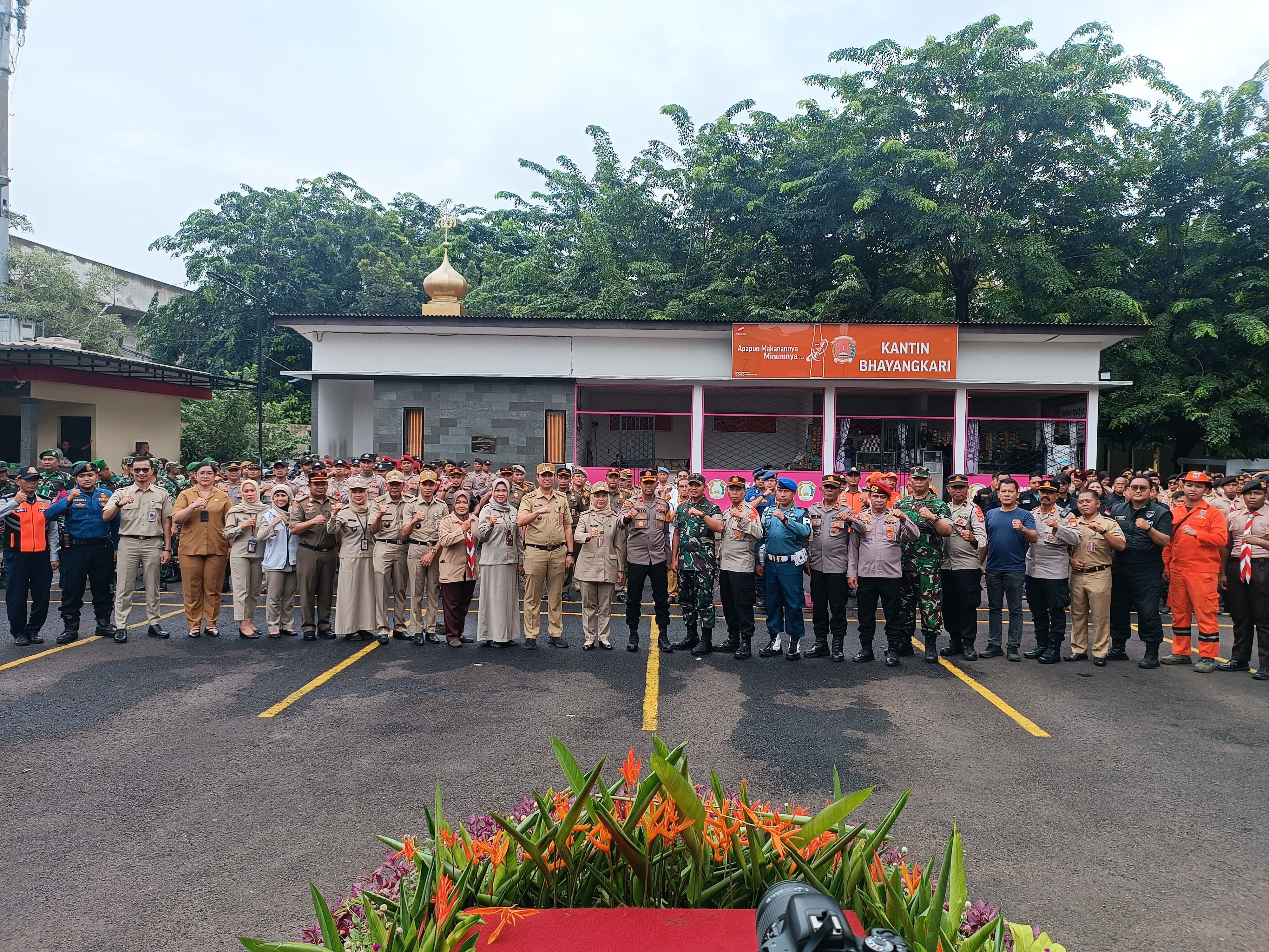 Apel Gelar Pasukan Ops Lilin Jaya 2024: Sinergi Polri,TNI dan Instansi Pemerintah di Kelapa Gading untuk Natal dan Tahun Baru