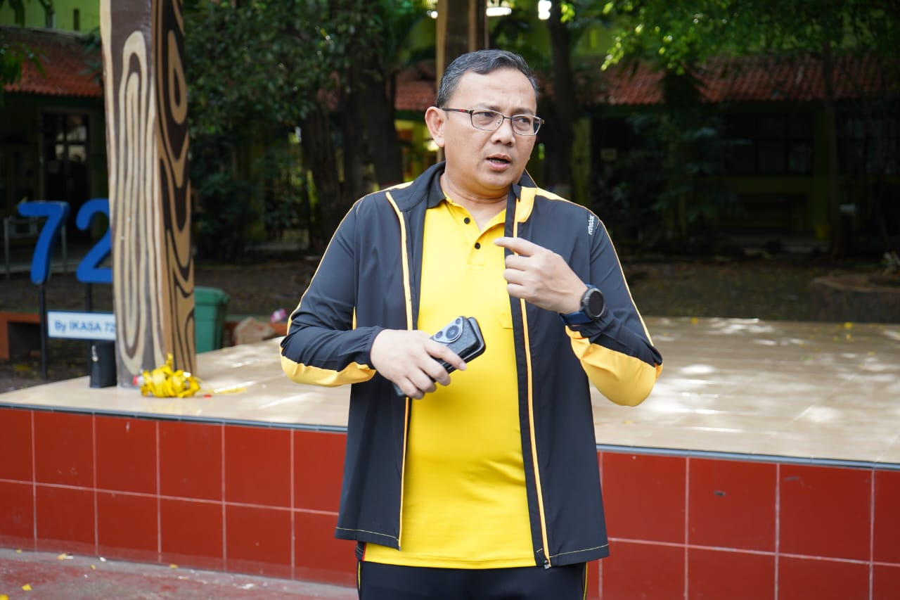 Polres Metro Jakarta Utara dan Polsek Kelapa Gading Bersama POMAL Gelar Bersih-Bersih di Masjid SMA Negeri 72 Pasca Ledakan