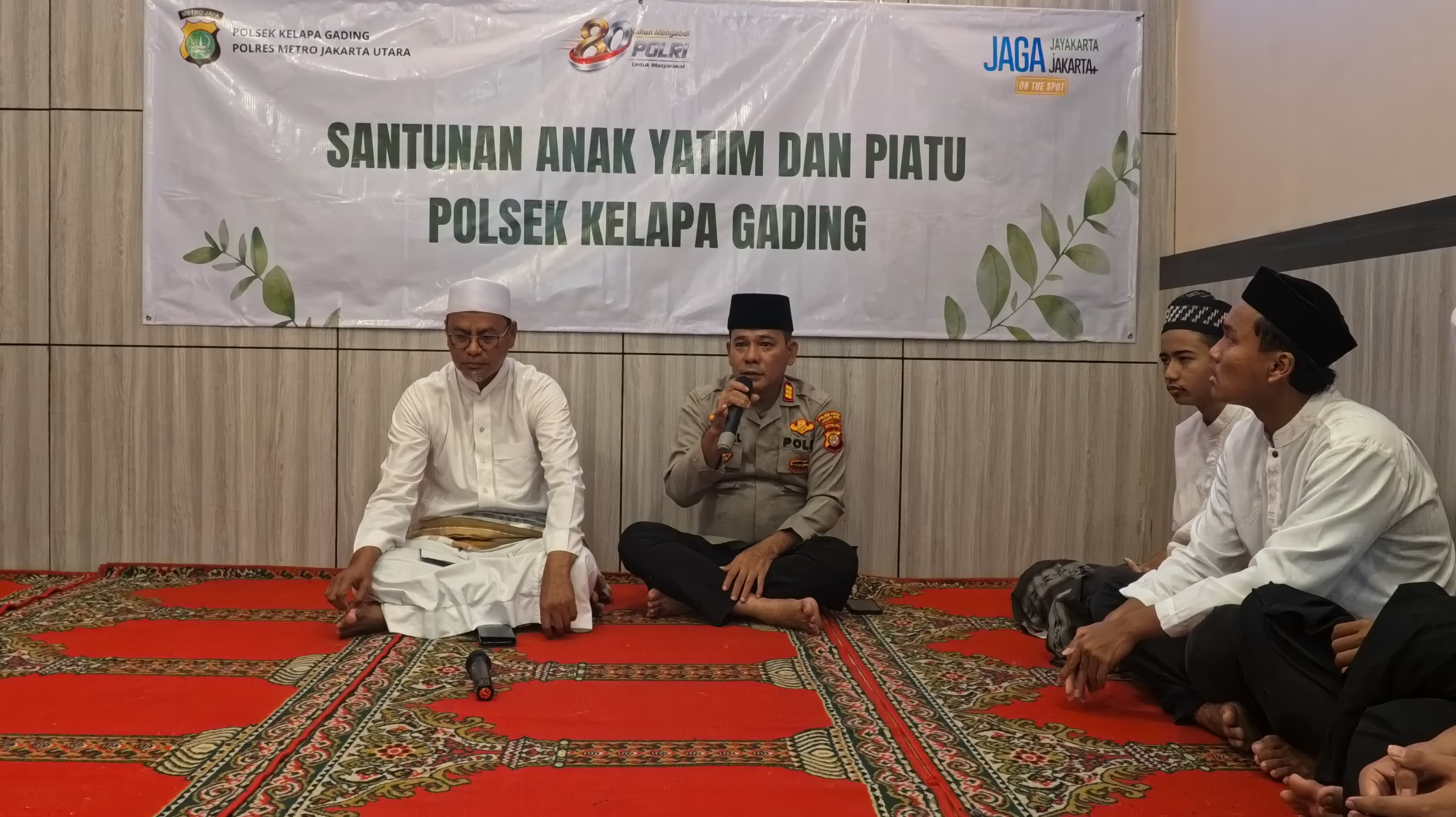Polsek Kelapa Gading Berbagi Kebahagiaan Melalui Pengajian dan Santunan Anak Yatim