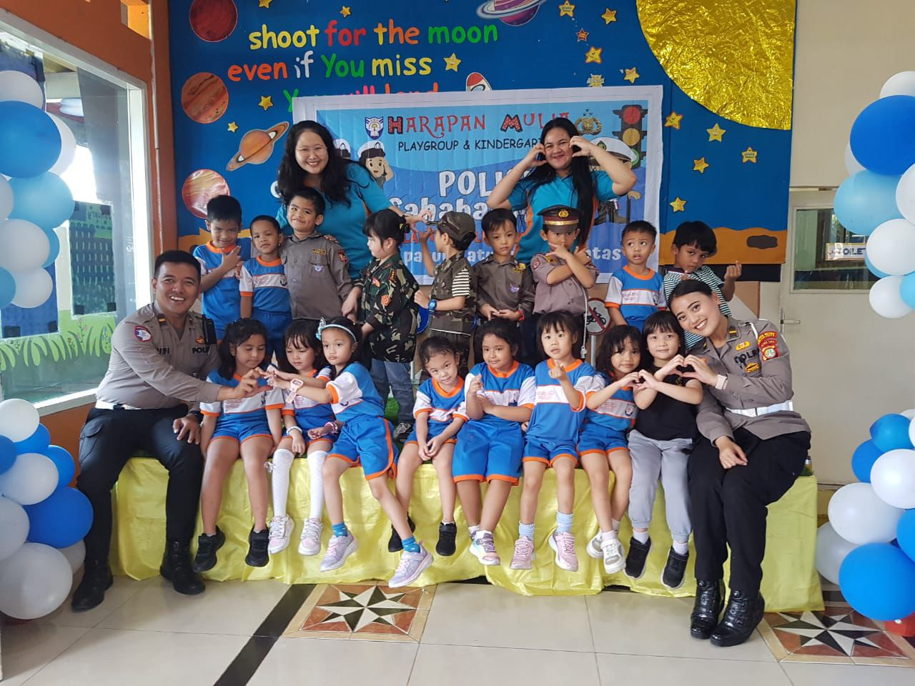Edukasi Tugas Pokok Polisi Sahabat Anak TK Harapan Mulya Bekasi Kota, Berpatroli Menggunakan Mobil Lantas