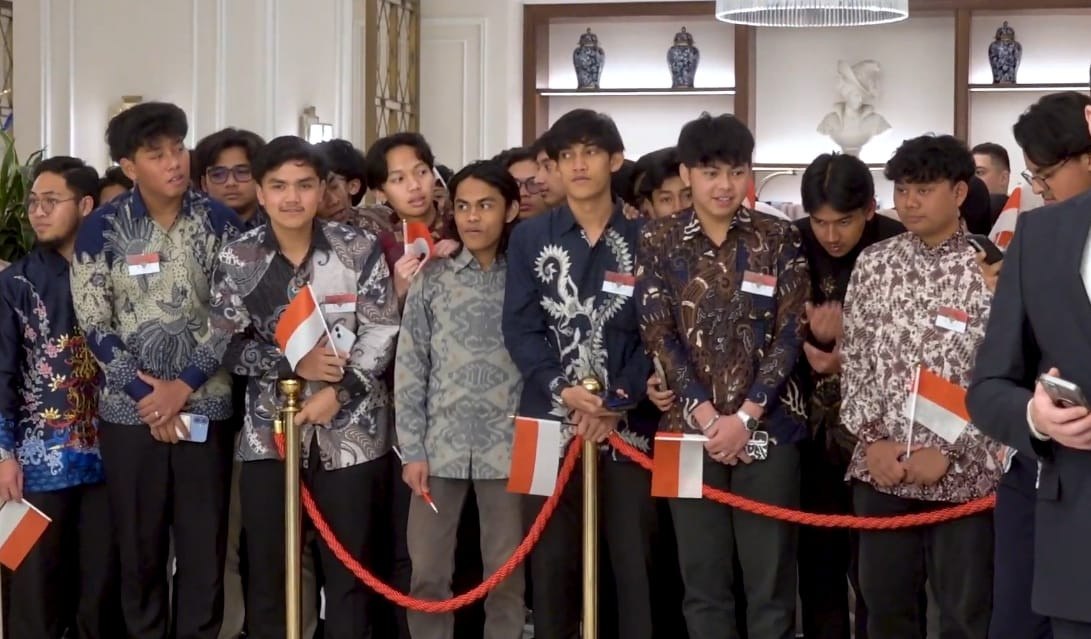 Prabowo Disambut Mahasiswa Indonesia di Yordania: Sosok Karismatik dan Penuh Perjuangan