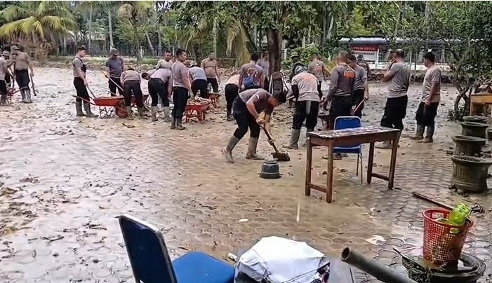 Gerak Cepat dalam Pemulihan Pascabencana, Polri Pastikan Sekolah di Aceh Utara Siap Digunakan