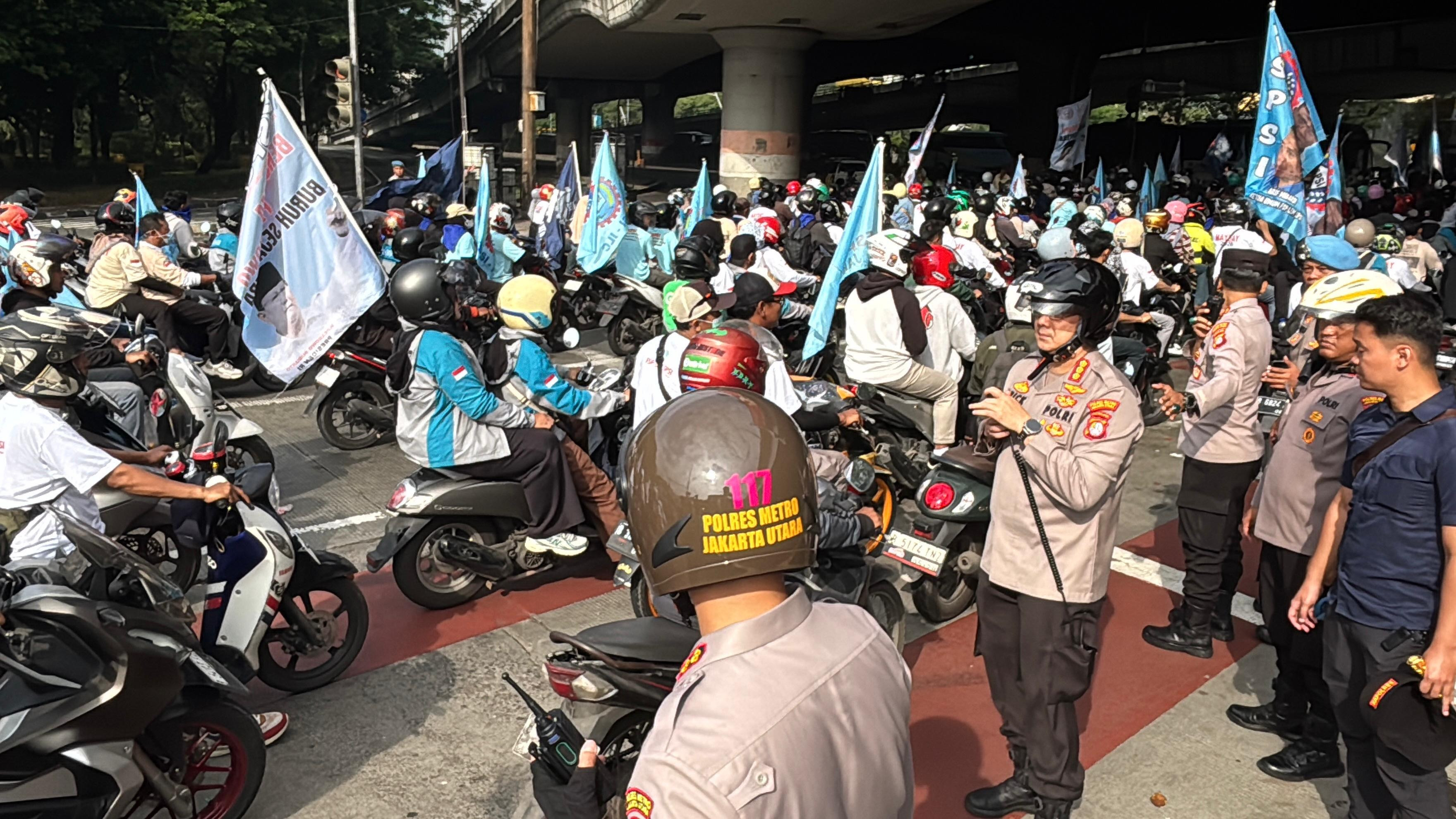 Kapolres Metro Jakut Pastikan Keberangkatan 12.989 Buruh ke Aksi May Day Berjalan Aman