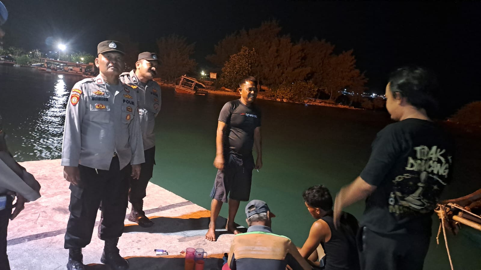 Jakarta On The Spot Dini Hari, Polsek Kepulauan Seribu Utara Sambangi Warga dan Perkuat Kewaspadaan Kamtibmas