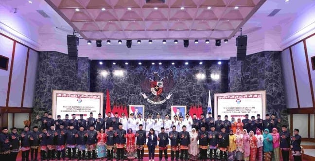 Hadiri Pelantikan dengan Naik Kendaraan Umum, Ini Pesan Gubernur Pramono untuk Para Pejabat