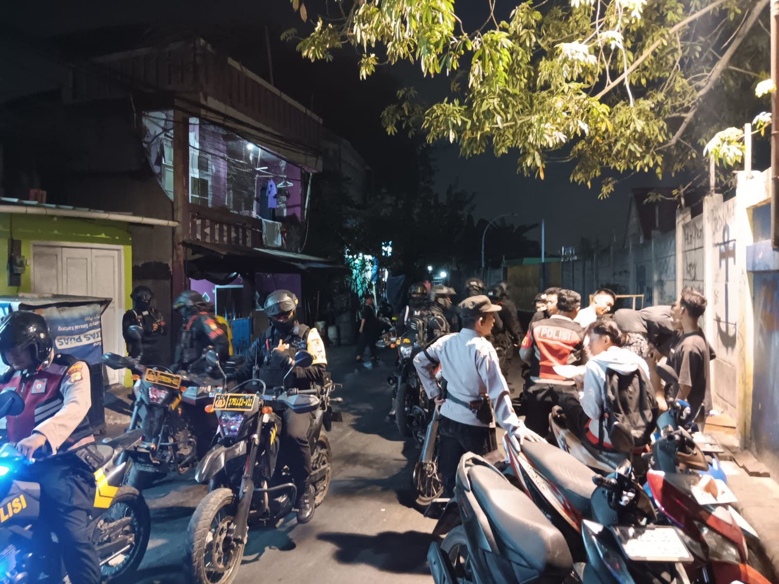 Jaga Jakarta: Polsek Metro Penjaringan Gelar KRYD, Patroli Hunting Antisipasi Tawuran dan Kejahatan Jalanan
