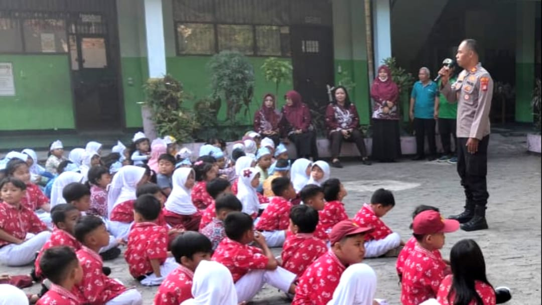 Jakarta On The Spot Polsek Bekasi Selatan, Tanamkan Nilai Budi Pekerti dan Antiperundungan Kepada Pelajar SDN Kayuringin Jaya XV