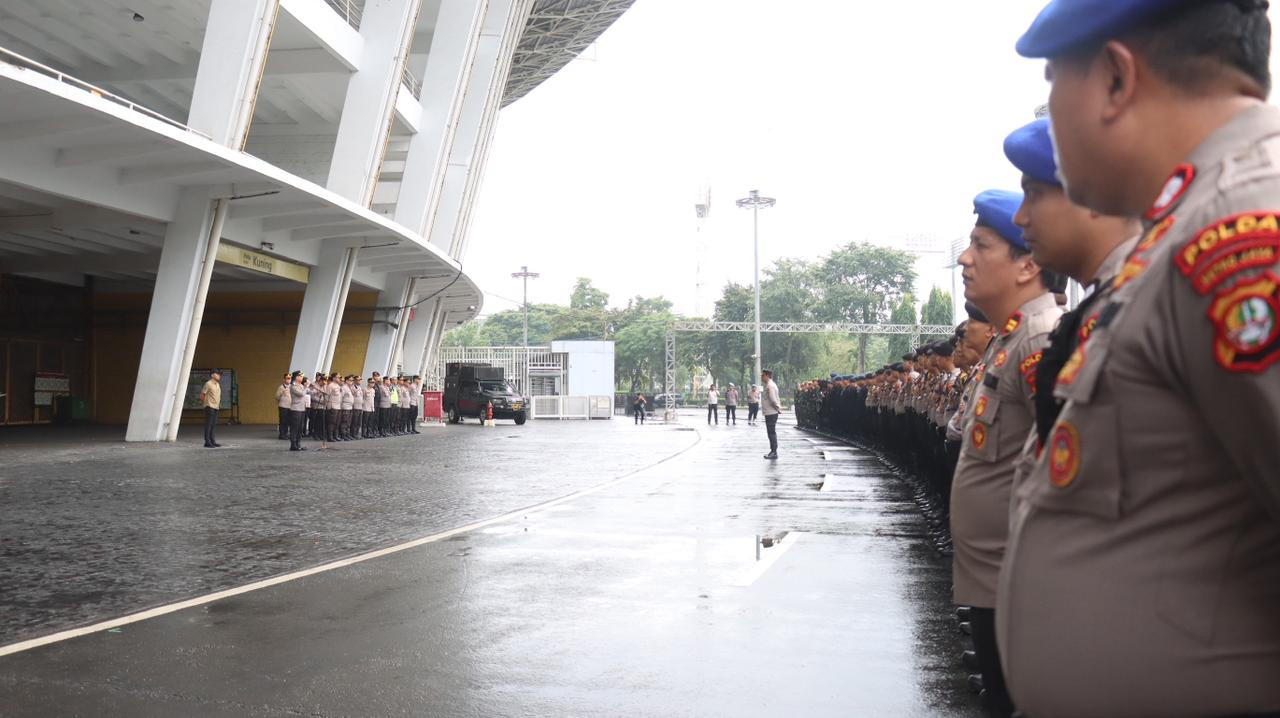 Libatkan 1.300 Personel, Polda Metro Jaya Amankan Laga Persija vs Madura United di GBK