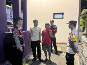 Polsek Kepulauan Seribu Utara Gencarkan Patroli Malam Gabungan, Sosialisasikan Layanan 110 untuk Cegah Gangguan Kamtibmas