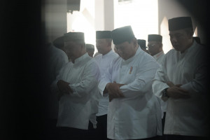 Prabowo Salat Idul Fitri 1447 H di Aceh Tamiang, Disambut Takbir Ribuan Jemaah