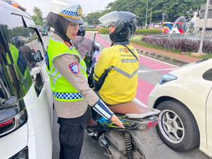 Operasi Keselamatan Jaya Digelar di Bundaran Senayan, Polisi Utamakan Edukasi Humanis