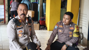 Polisi dan Pedagang Pasar Inpres Pademangan Perkuat Sinergi Jaga Kamtibmas