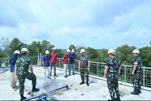 Perkuat Sistem Pertahanan Udara, Askomlek Kasau Tinjau Pembangunan Satuan Radar Banjarbaru