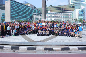 Perdana Tampil di Publik, Drum Band SMA KTB Meriahkan Sosialisasi SPMB di CFD Bundaran HI