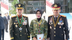 Pangdam Jaya Hadiri Upacara HUT ke-81 TNI dan Terima Ucapan dari Kapolda Metro Jaya